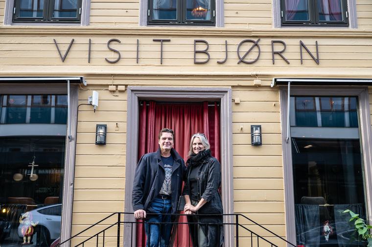 Bjørn og Mette har kjøpt bygården: – Nå bestemmer vi