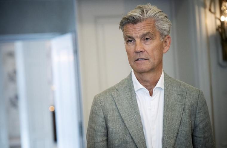 Finansdirektør trekker seg