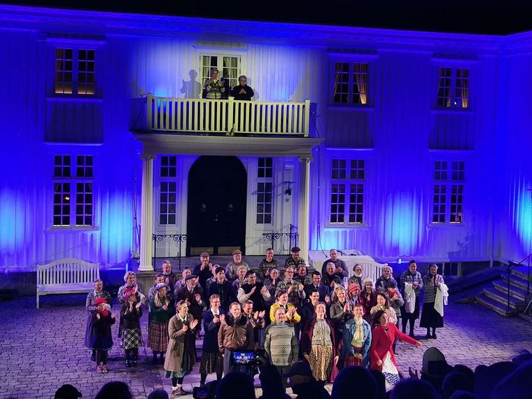 Suksess for Husmorskolen: – Broadway neste