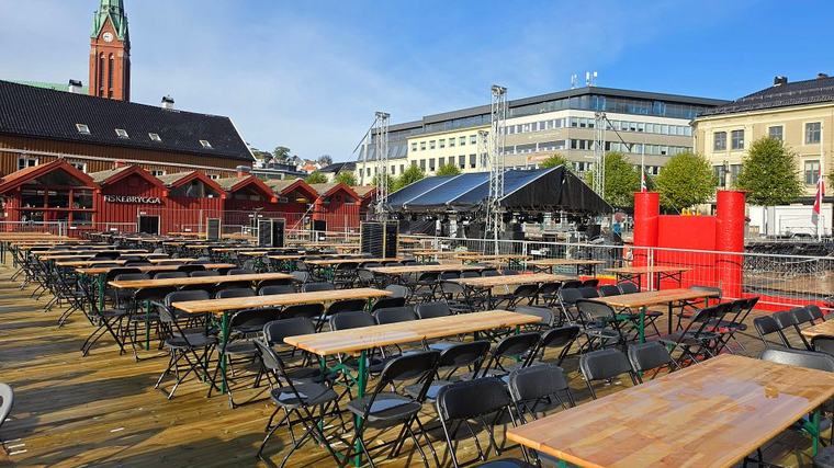 Ny forsinkelse før showkampen