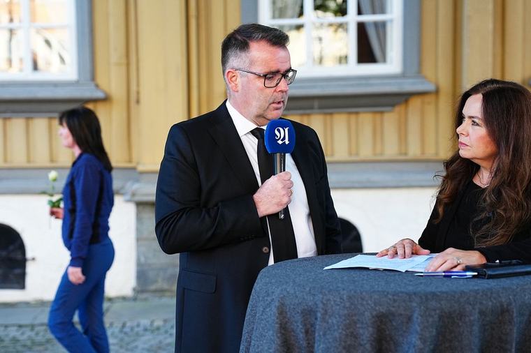 – Det er verdens beste konge som har sovnet inn