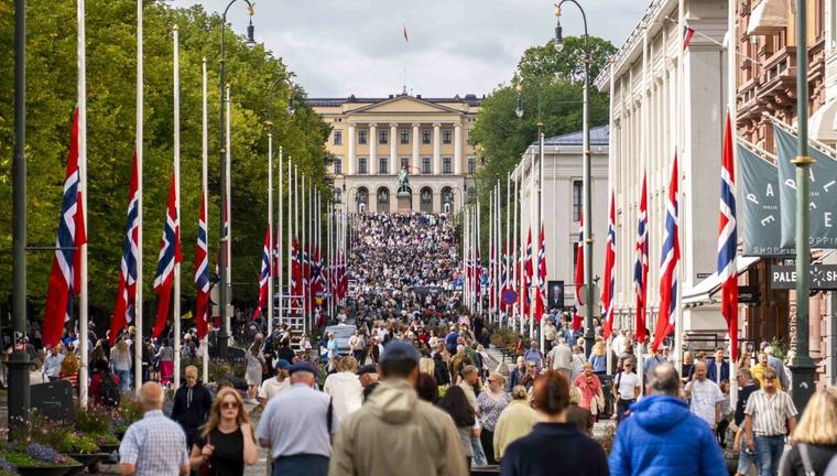HOD: – Ingen fast og riktig måte å markere den nasjonale sørgeperioden på