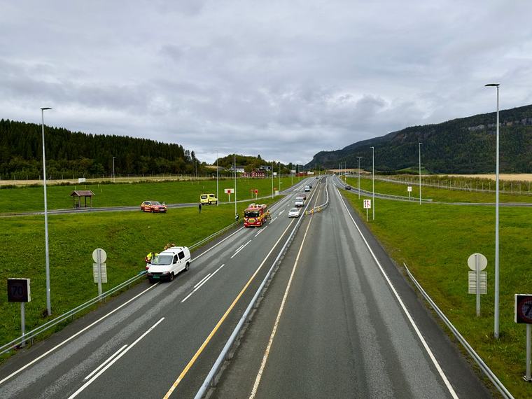 MC-ulykke på E6. Fører sendt til sykehus