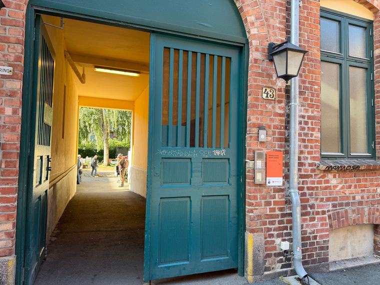 Artikkelen er for abonnenter Ble avvist i døren. Da gikk mannen ut i bakgården og trakk sin egen tann: –⁠ Urettferdig