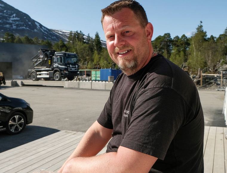 Orkankastene sendte inntektene til himmels